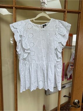 Versona White Eyelet Ruffle Sleeve Peplum Top